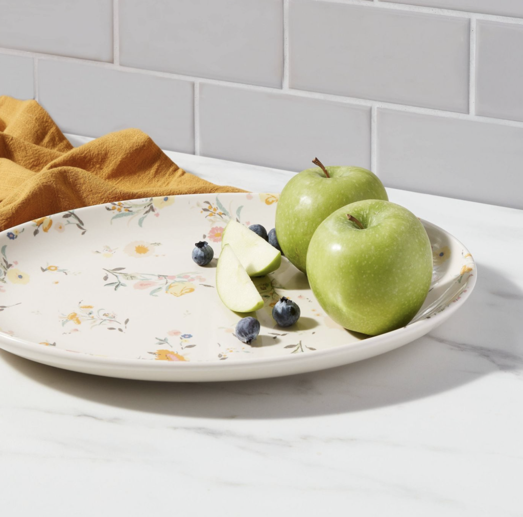 spring kitchen decor