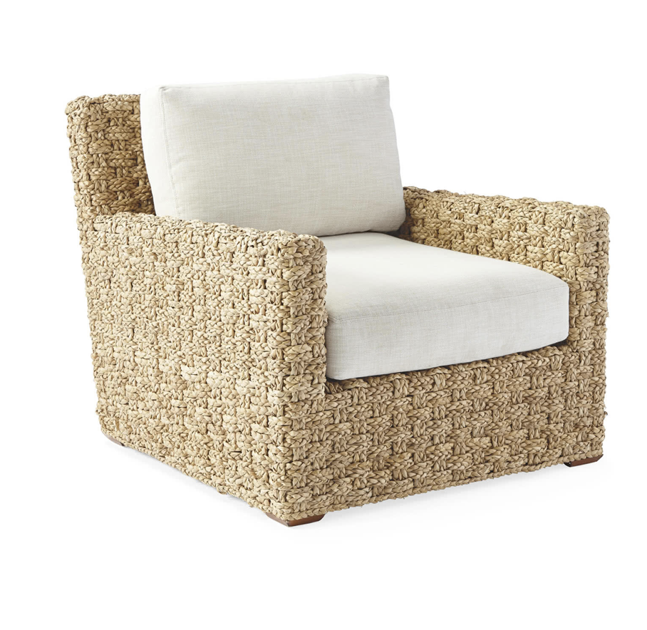 7+ COASTAL ACCENT CHAIRS FOR LIVING ROOM THAT ARE GUARANTEED TO MAKE YOUR LIVING ROOM STAND OUT