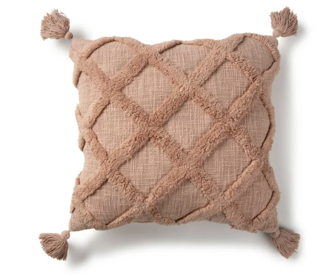 fall decor pieces for a cozy living room