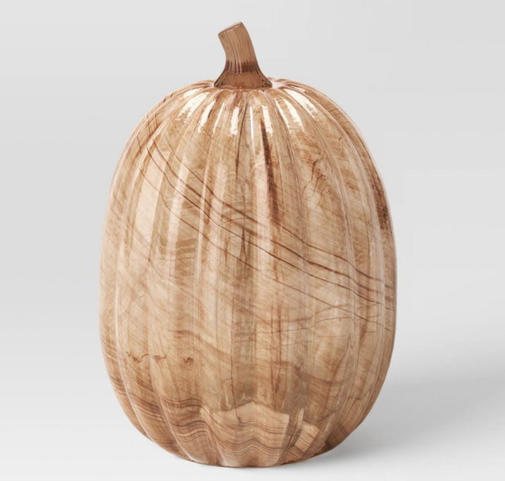 fall decor pieces for a cozy living room