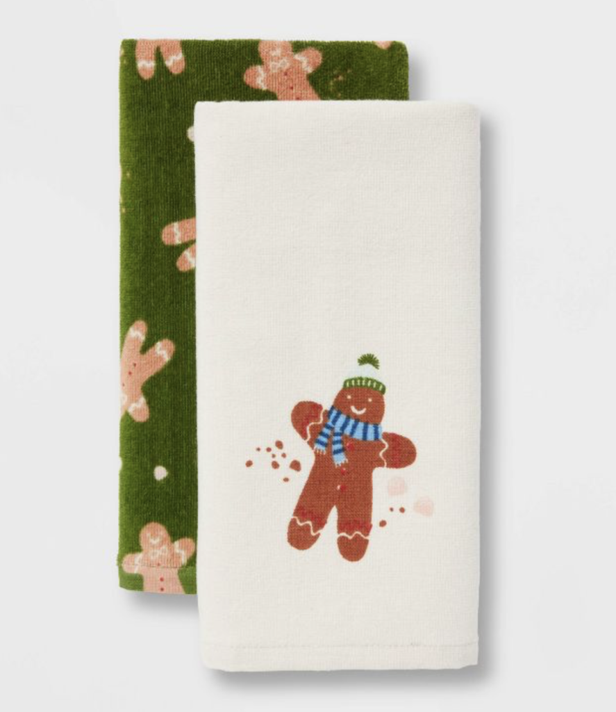 13 CHRISTMAS BATHROOM ACCESSORIES THAT YOU’LL LOVE