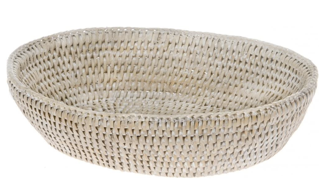 how to decorate bathroom shelves