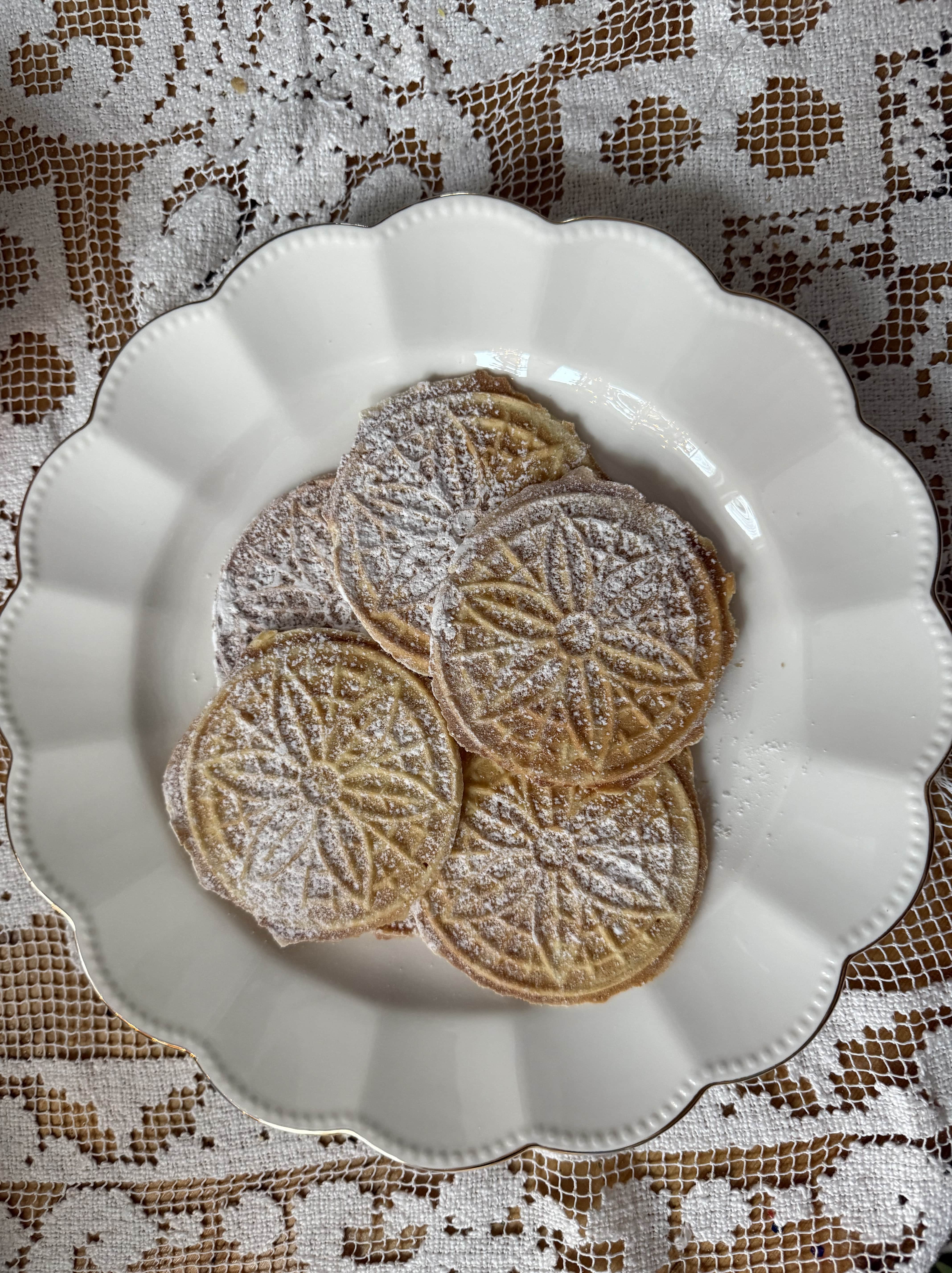 pizelles for Christmas cookie boxes